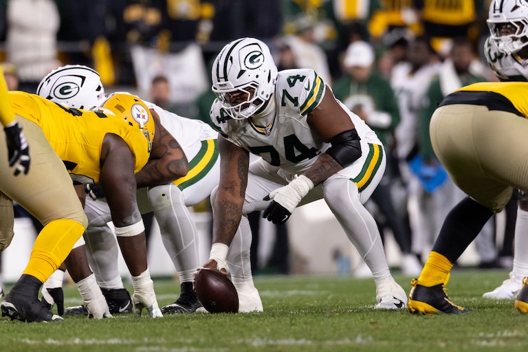 Green Bay Packers center Elgton Jenkins (74) readies to snap the ball during Week 8.