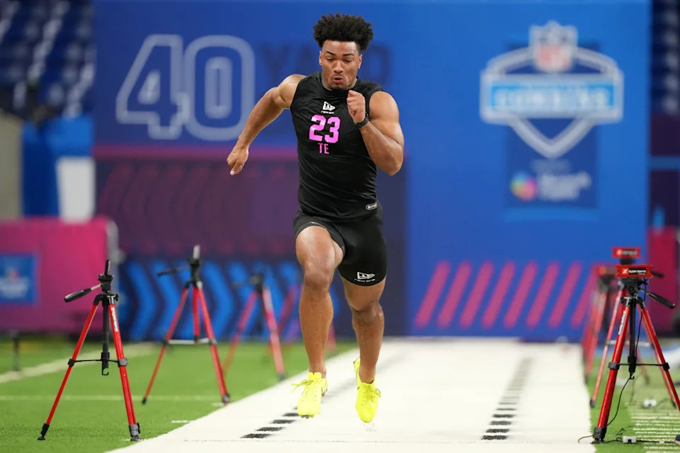 <p>Feb 27, 2026; Indianapolis, IN, USA; Oregon tight end Kenyon Sadiq (TE23) during the NFL Scouting Combine at Lucas Oil Stadium. Mandatory Credit: Kirby Lee-Imagn Images</p>