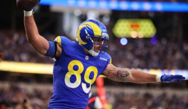 TE Tyler Higbee is returning to the Rams to begin a second decade with the team, AP source says | National Sports