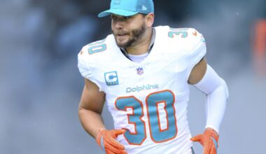 Chargers agree to terms with former Dolphins fullback Alec Ingold on a multiyear contract | National