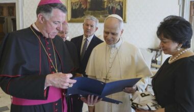 Saints owner meets with pope in Italy | Saints
