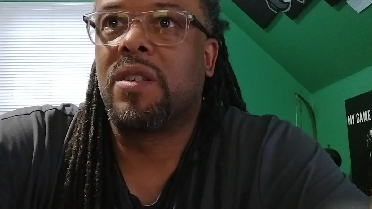 Ravens restructure Lamar Jackson’s contract, create $40M in cap space