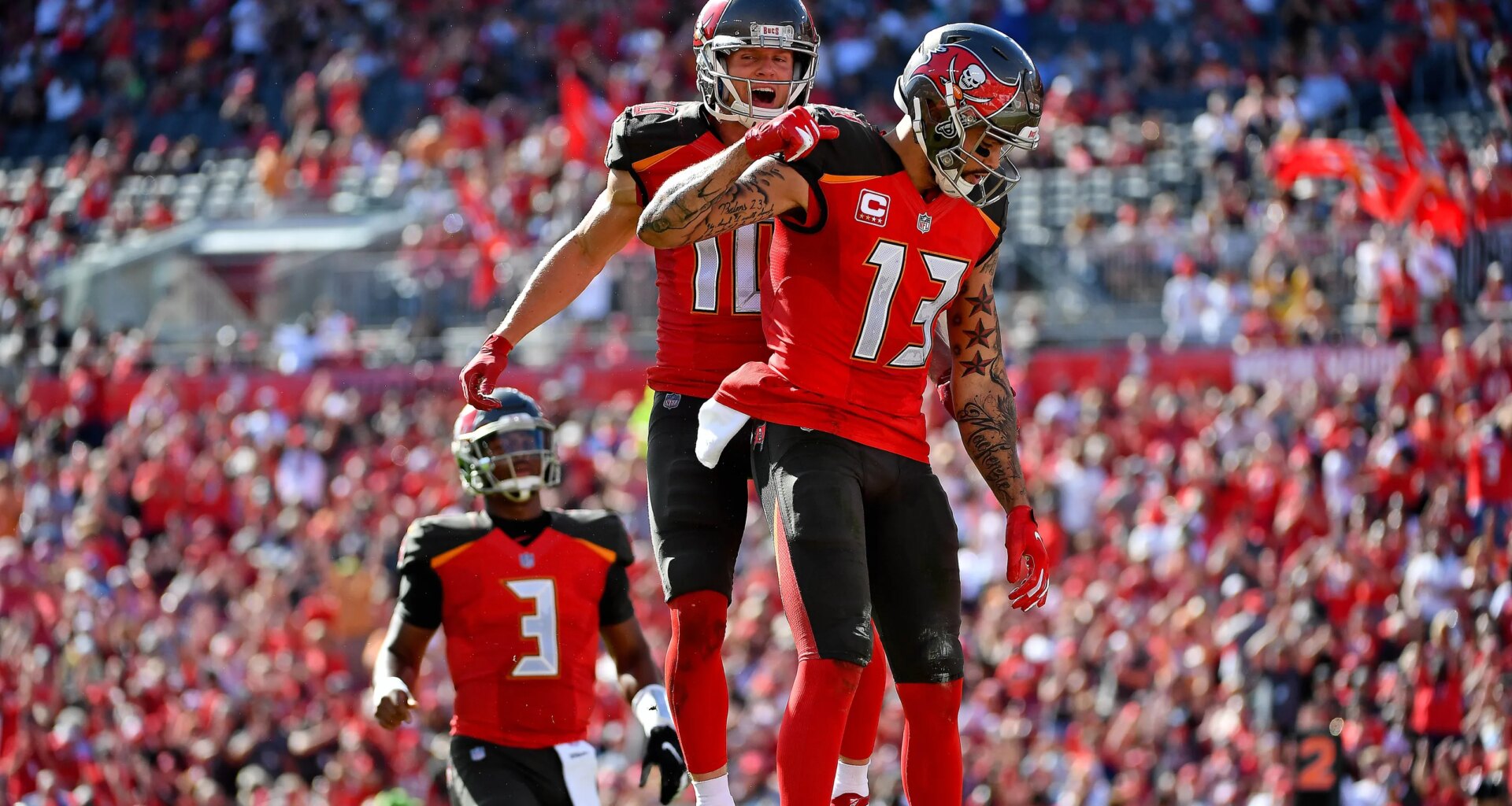 Analyst connects them to multiple FA wide receivers