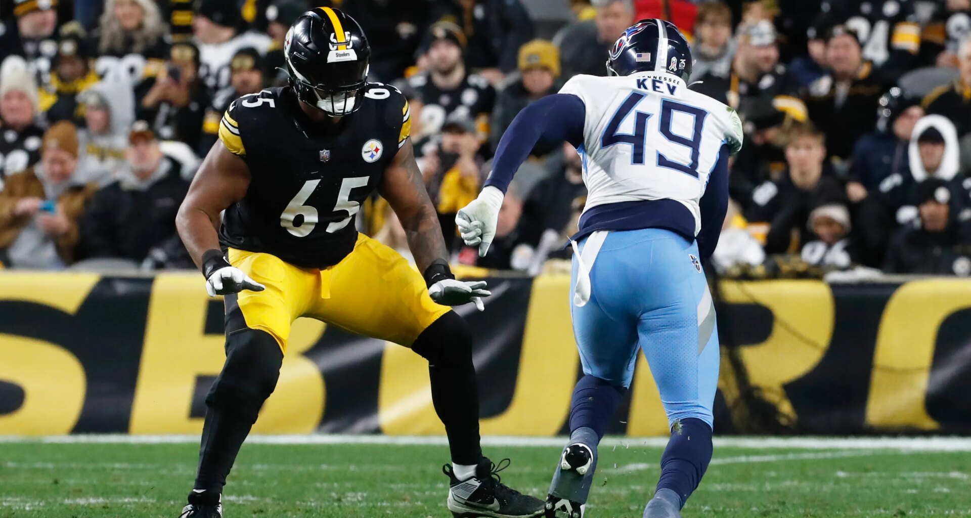 Tennessee Titans lose edge Arden Key to the Indianapolis Colts