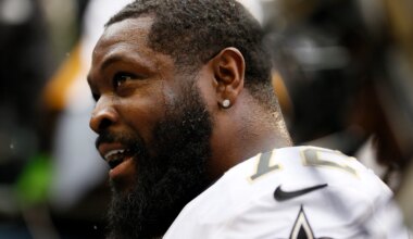 Saints great Terron Armstead coaching up young OT Kelvin Banks Jr.