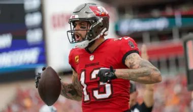 Former Aggie Mike Evans joins 49ers on three‑year contract