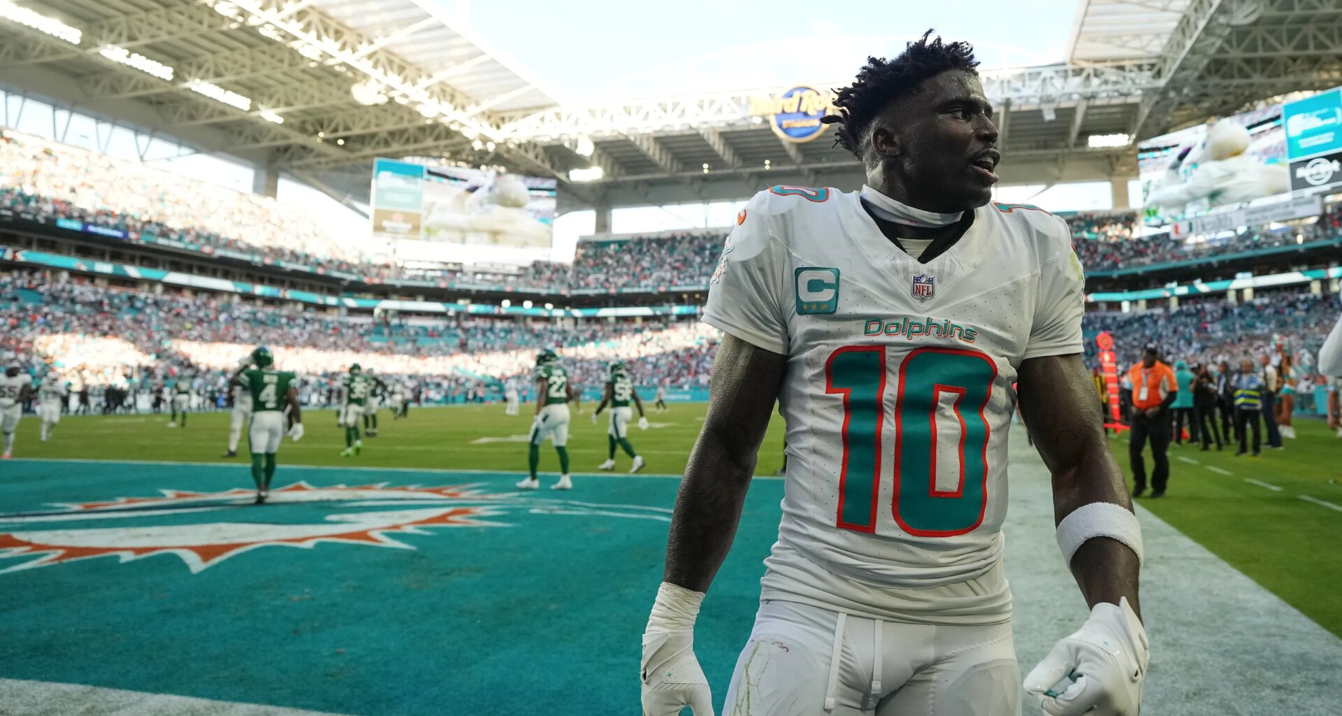 These 22 Dolphins are unsigned after first wave