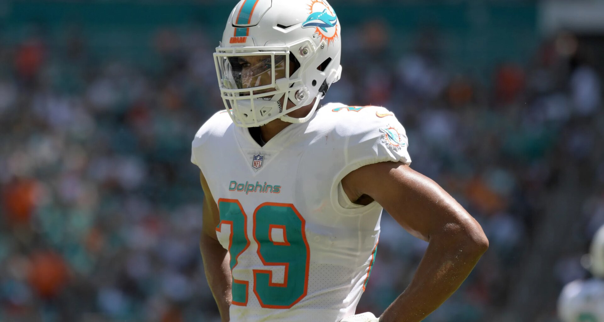ESPN grades Malik Willis signing, Minkah Fitzpatrick trade