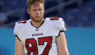 New York Giants adding LB Cam Jones, LS Zach Triner