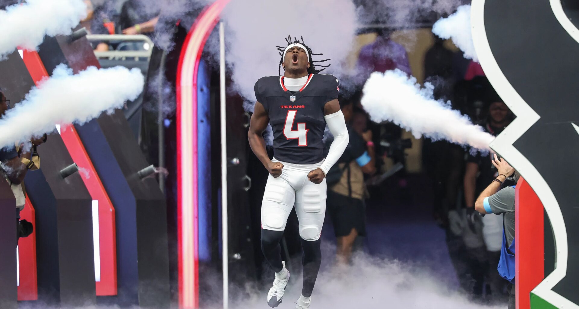 Seven Texans players switch jersey numbers in 2026