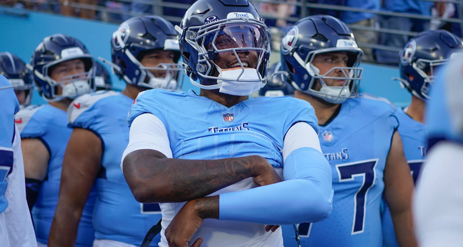 Highlights of new Colts' pass rusher Arden Key