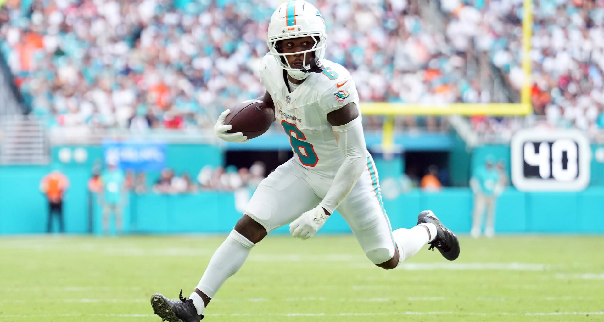 Dolphins' updated wide receiver room after trading Jaylen Waddle