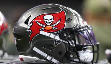 Bucs suggested to trade for AFC West edge rusher