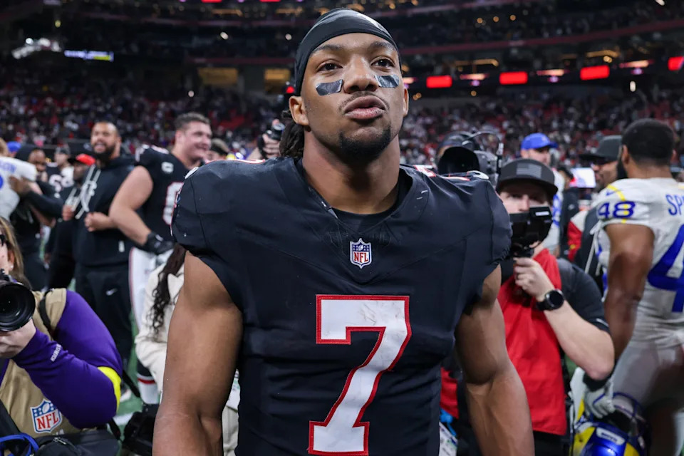 Dec 29, 2025; Atlanta, Georgia, USA; Atlanta Falcons running back Bijan Robinson (7) celebrates after a victory over the Los Angeles Rams at Mercedes-Benz Stadium. Mandatory Credit: Brett Davis-Imagn Images© Brett Davis-Imagn Images&period;