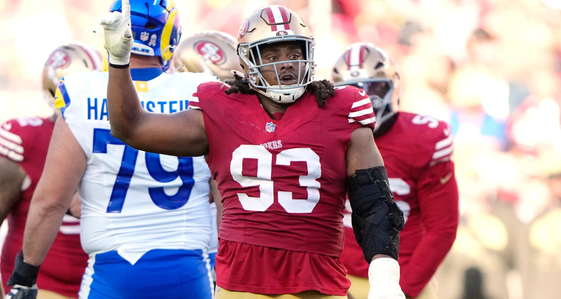 49ers reportedly won't tender DL Kalia Davis