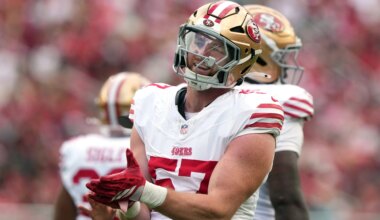 49ers' Luke Gifford giving his number to new teammate