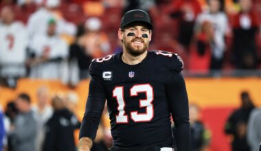 Bradley Pinion signing with Dolphins