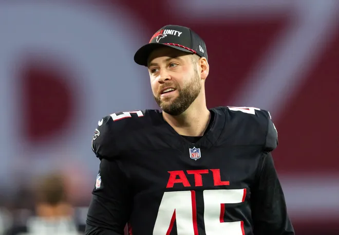 Dec 21, 2025; Glendale, Arizona, USA; Atlanta Falcons kicker Zane Gonzalez (45) against the Arizona Cardinals at State Farm Stadium. Mandatory Credit: Mark J. Rebilas-Imagn Images