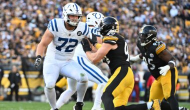 Former Colts' OT Braden Smith signs with Texans