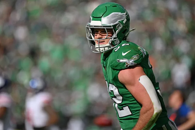 Oct 26, 2025; Philadelphia, Pennsylvania, USA; Philadelphia Eagles safety Reed Blankenship (32) against the New York Giants at Lincoln Financial Field. Mandatory Credit: Eric Hartline-Imagn Images