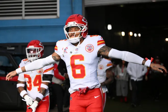 Dec 21, 2025; Nashville, Tennessee, USA; Kansas City Chiefs safety Bryan Cook (6) warms up before a game against the Tennessee Titans at Nissan Stadium. Mandatory Credit: Steve Roberts-Imagn Images
