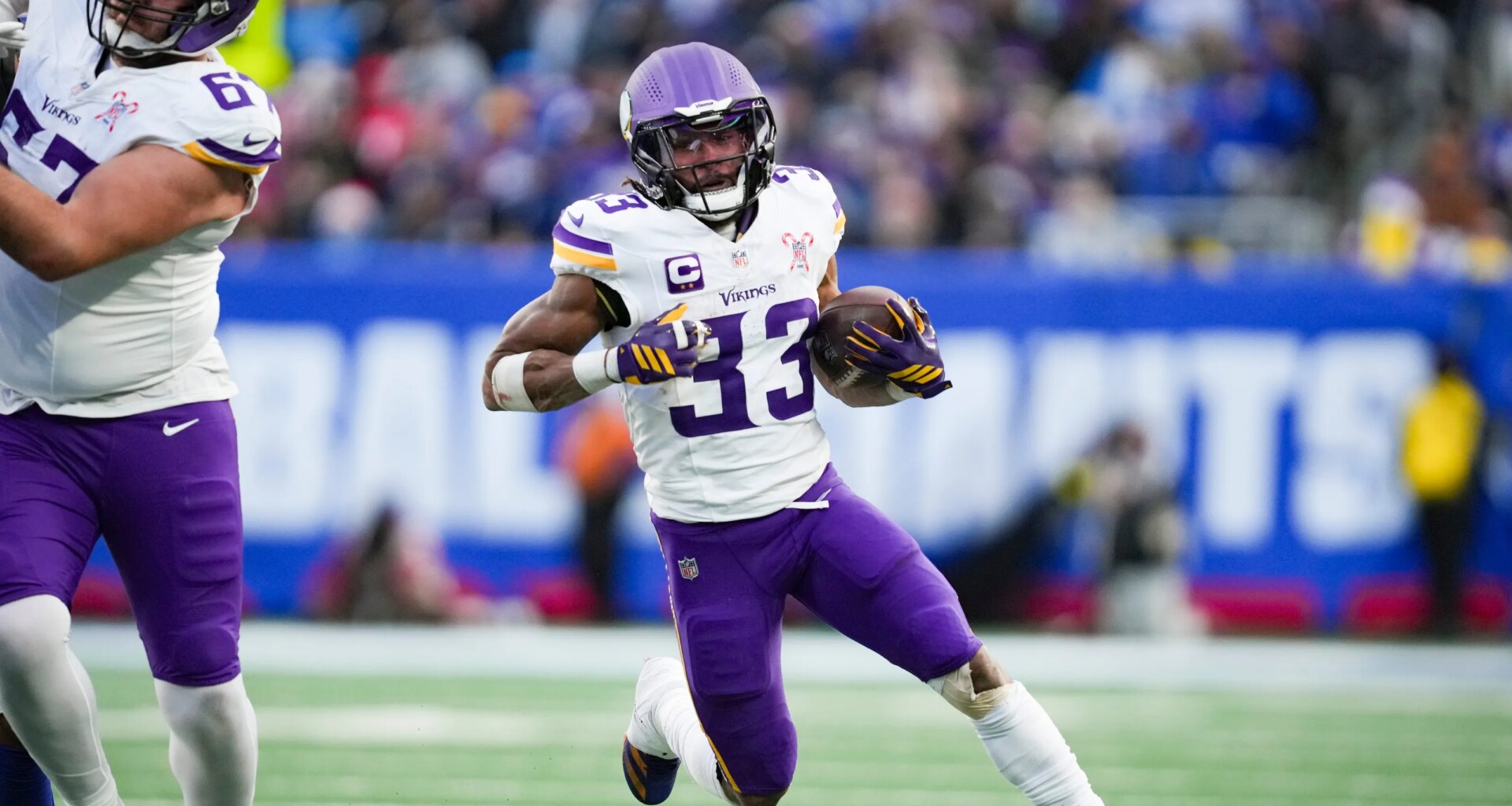 Steelers should pursue Aaron Jones after Vikings release him