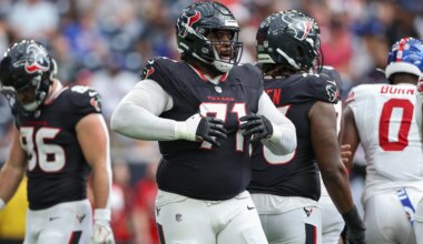 Texans deal starting offensive lineman to Browns