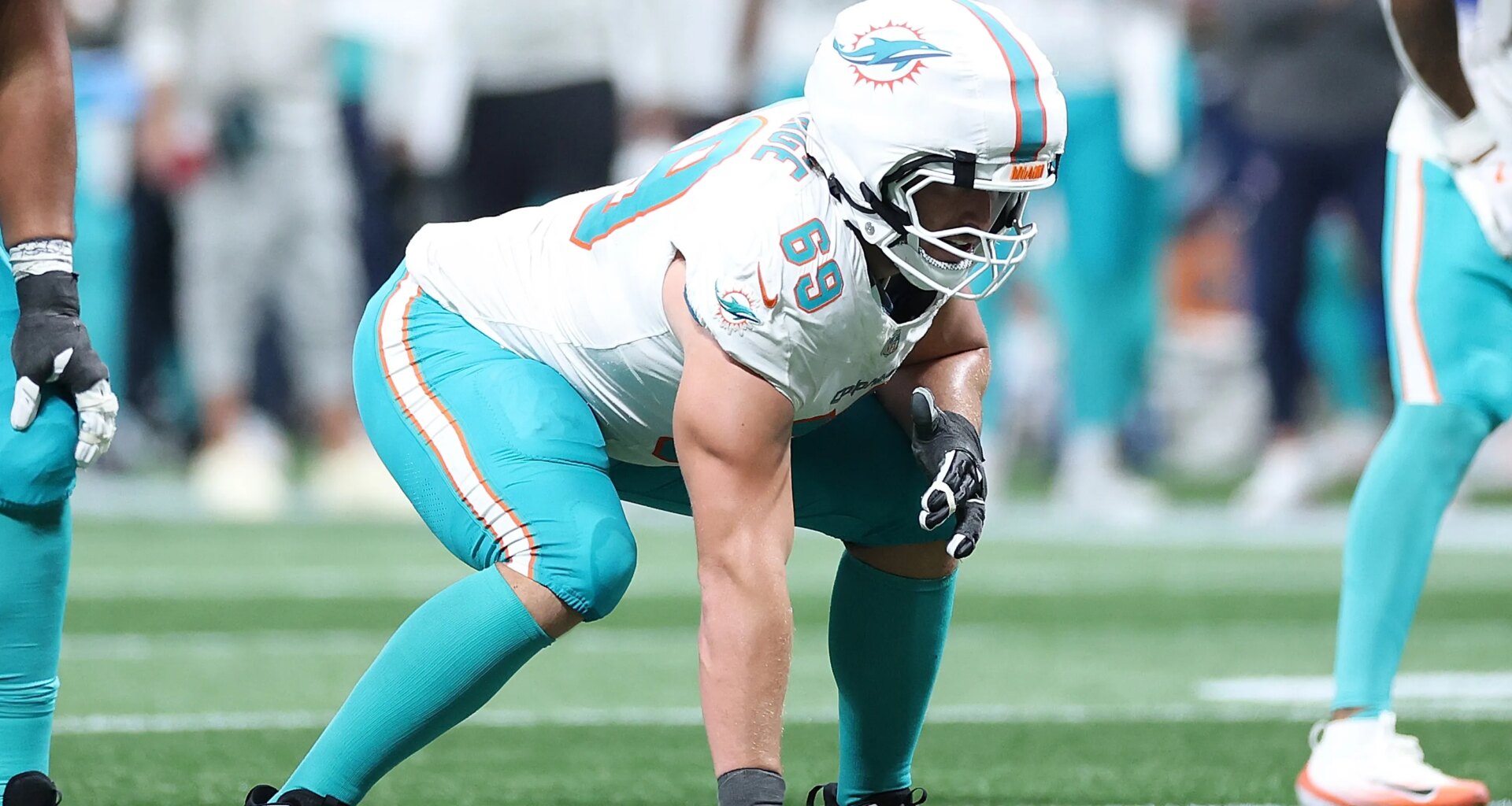 Should the Dolphins re-sign Cole Strange for 2026?
