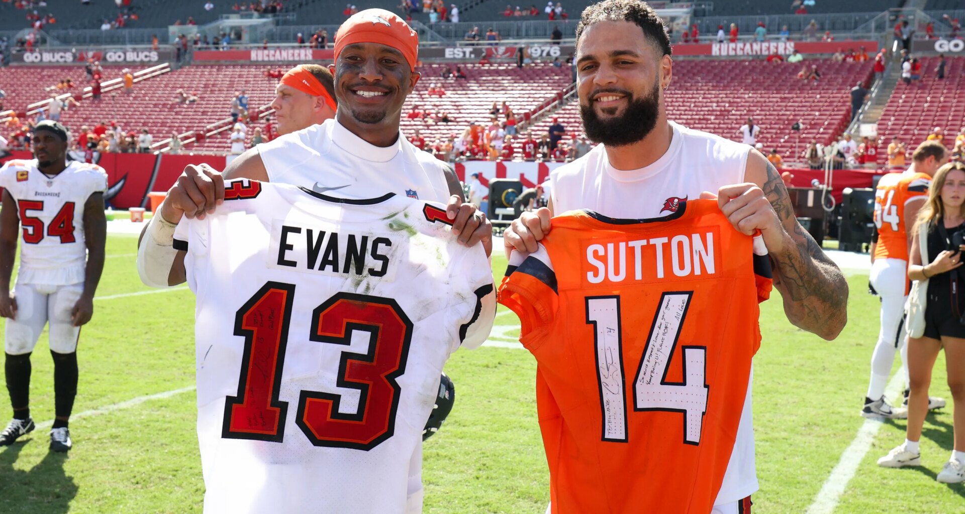 Mike Evans’ agent comments on possible team fit