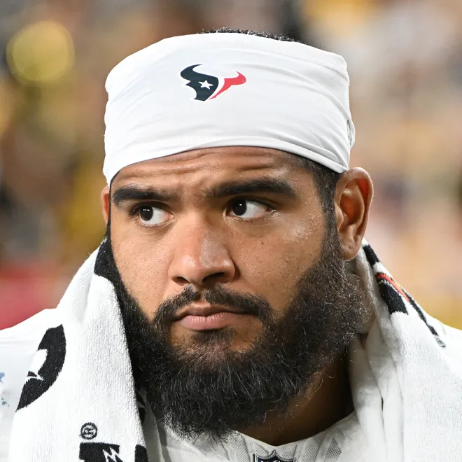 Aug 9, 2024; Pittsburgh, Pennsylvania, USA; Houston Texans center Juice Scruggs (70) on the sidelines against the Pittsburgh Steelers during the 4th quarter at Acrisure Stadium. Mandatory Credit: Barry Reeger-USA TODAY Sports