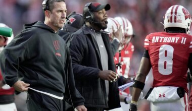 Wisconsin football hiring Jaguars staffer Ari Confesor as WR coach