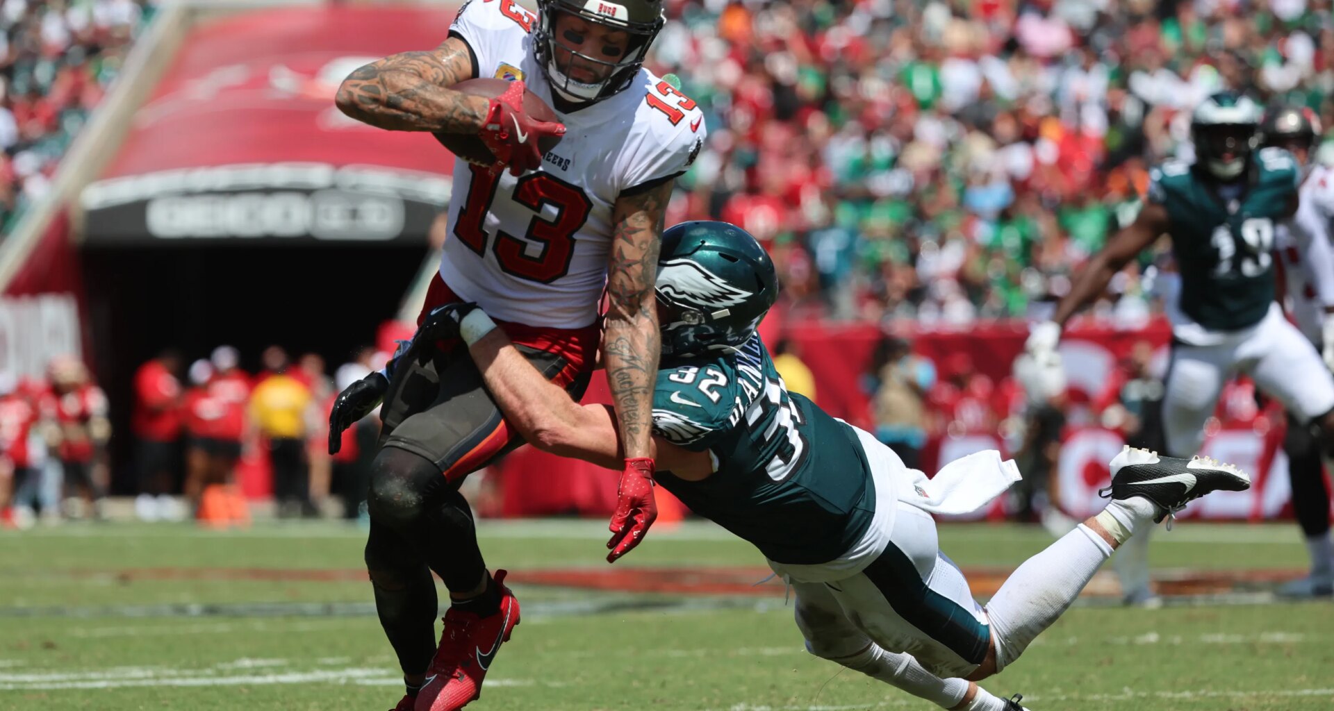 Eagles viewed as possible landing spot for Mike Evans