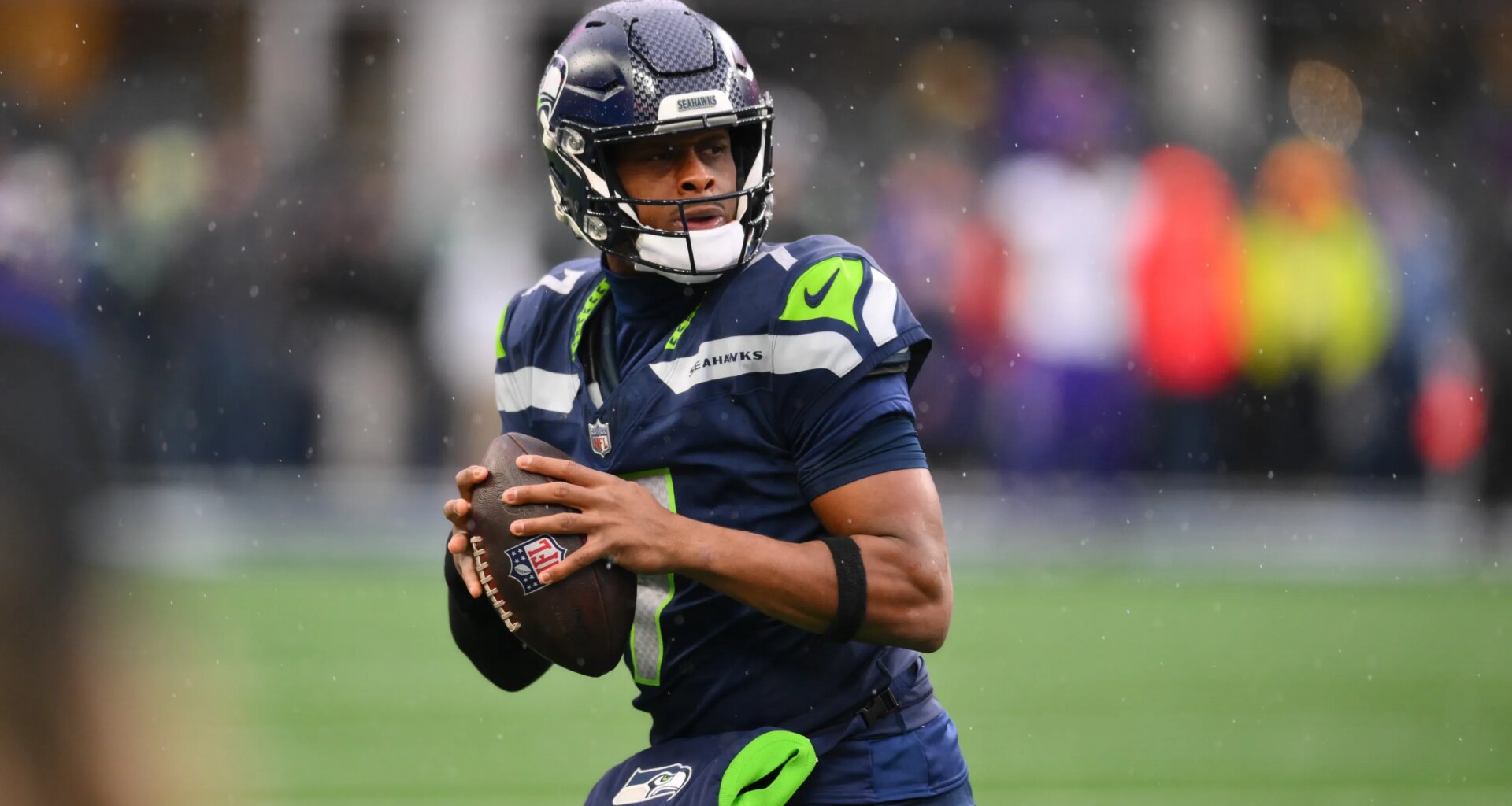 Panthers linked to newly-available QB Geno Smith