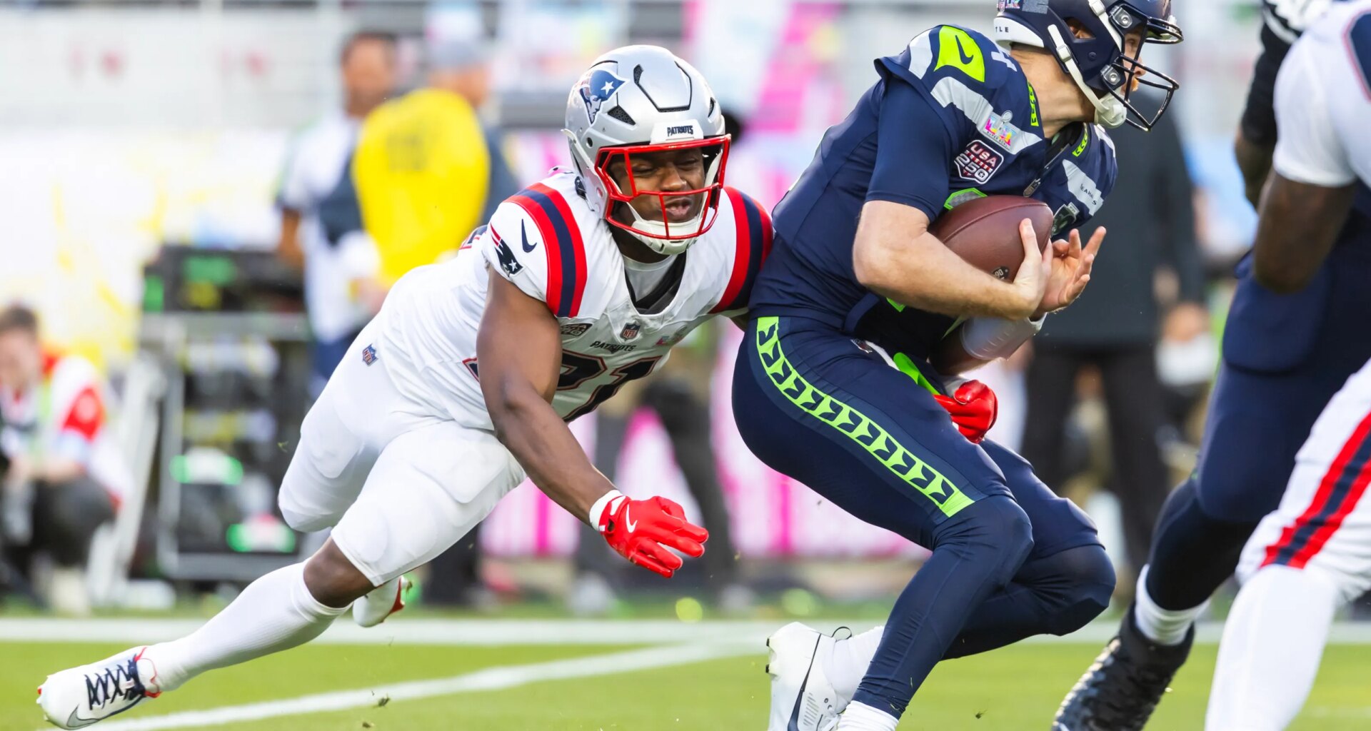 Will safety Jaylinn Hawkins return to the Patriots in 2026?