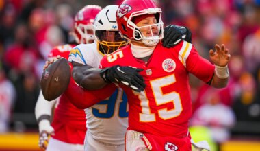 Insider links Panthers to market's 3 top defenders