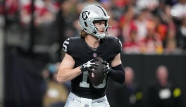 Panthers linked to QB Kenny Pickett