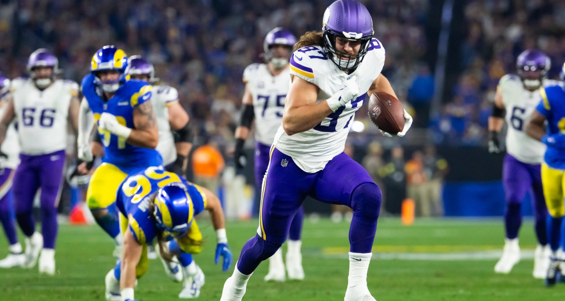 Vikings adjust T.J. Hockenson's contract