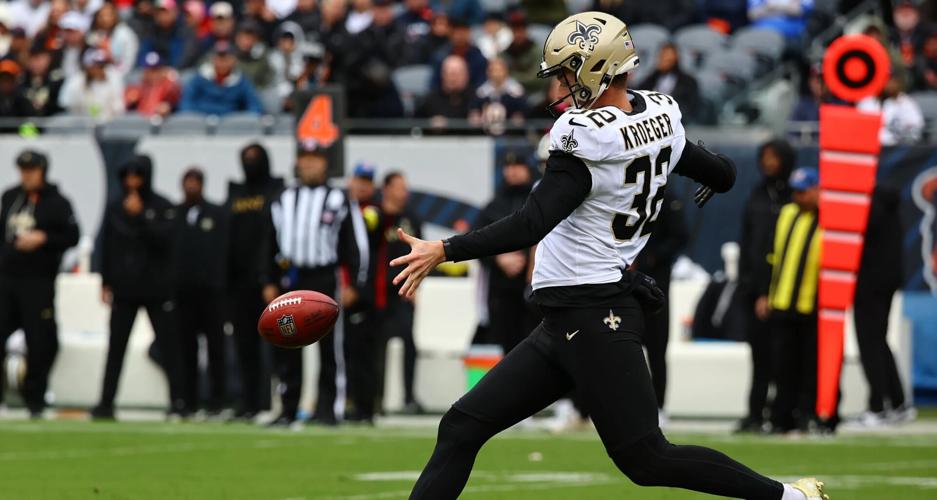 Houston swaps picks with Saints, lands punter Kai Kroeger