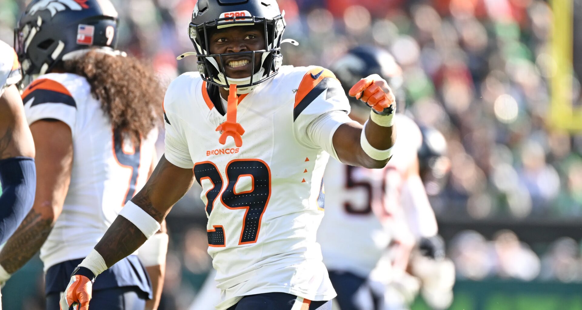 Ja'Quan McMillian signs 1-year tender