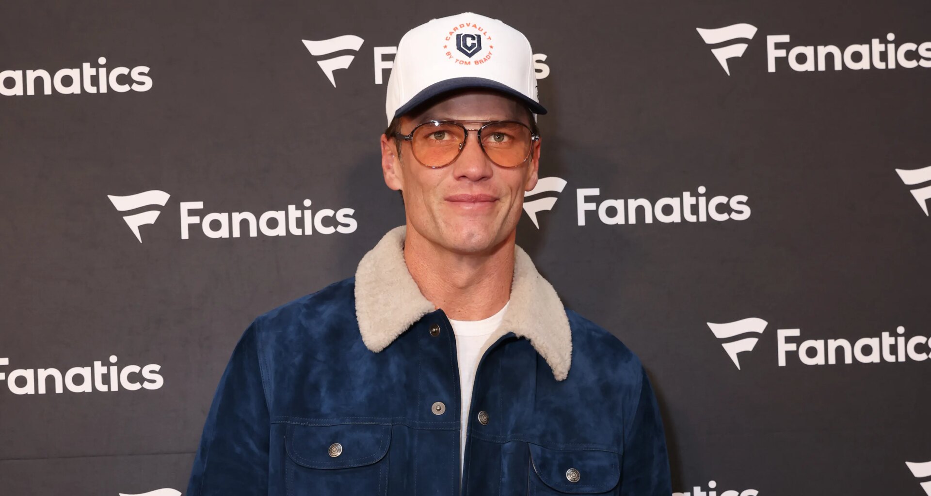 NFL fans roast Tom Brady for viral 'thirst trapping' photo