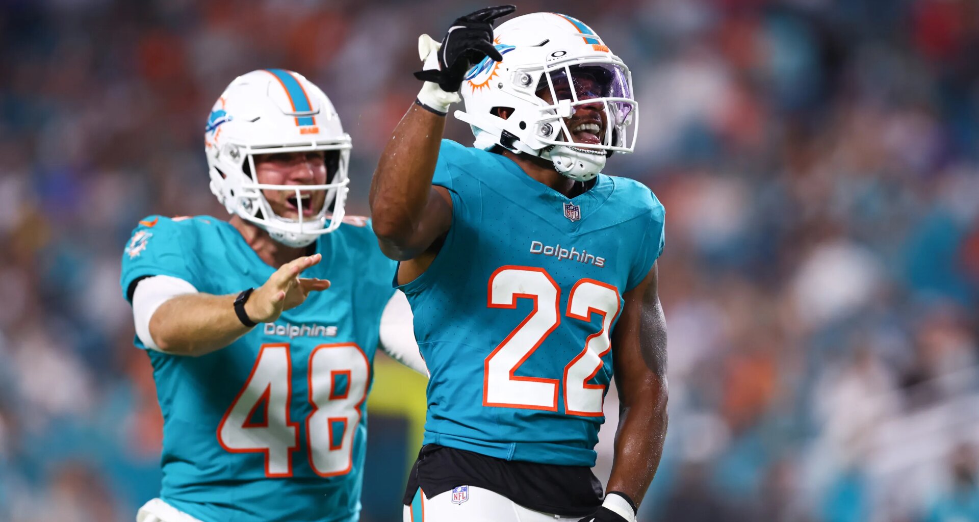 Dolphins DB Elijah Campbell signs with Giants