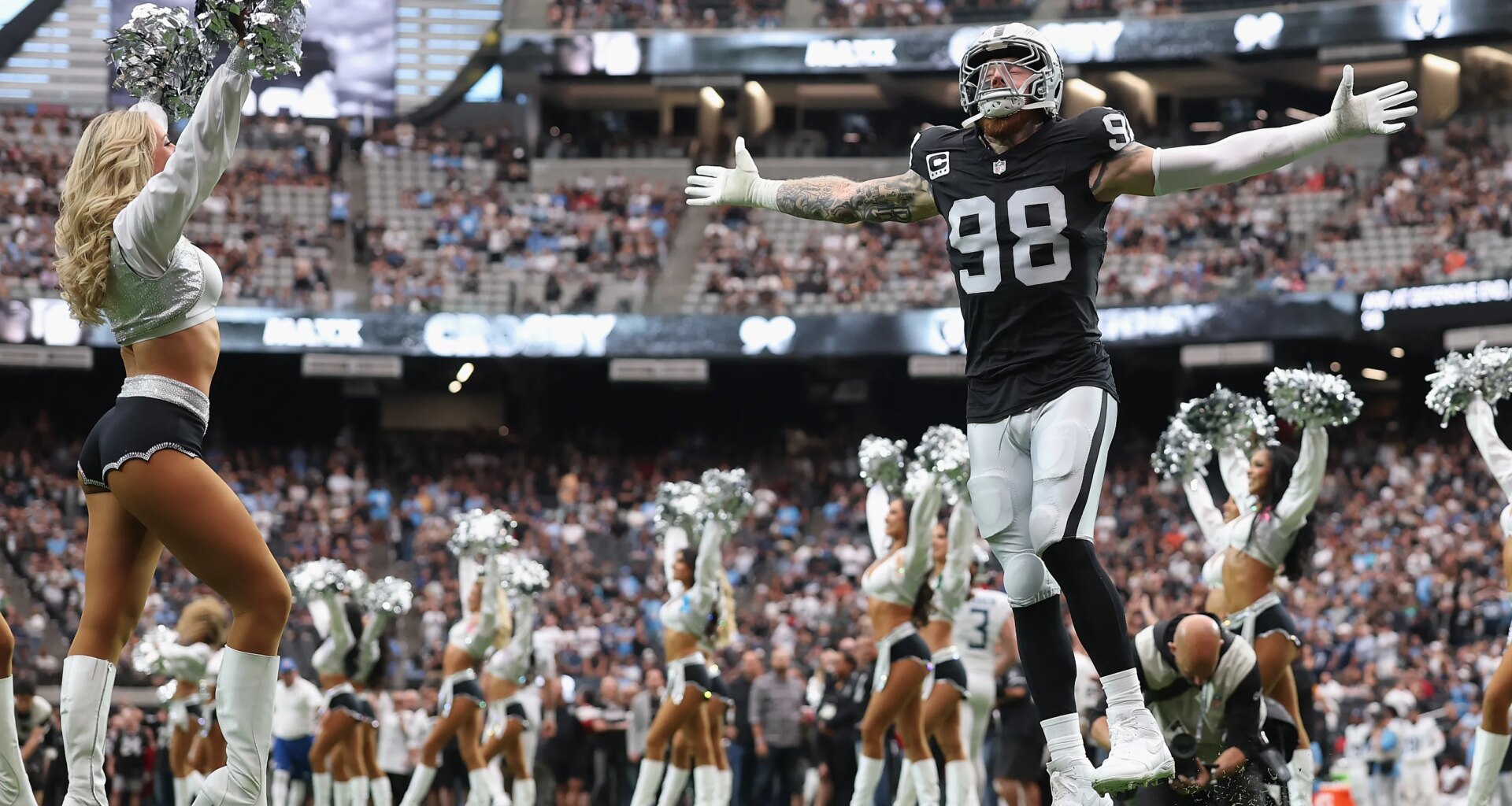 Did Maxx Crosby's surgeon leak reason for failed Ravens physical?