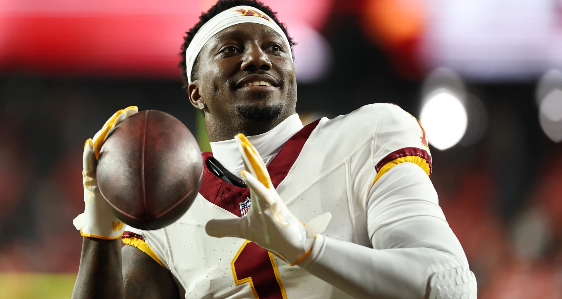 Broncos 'perfect fit' for free agent before trade