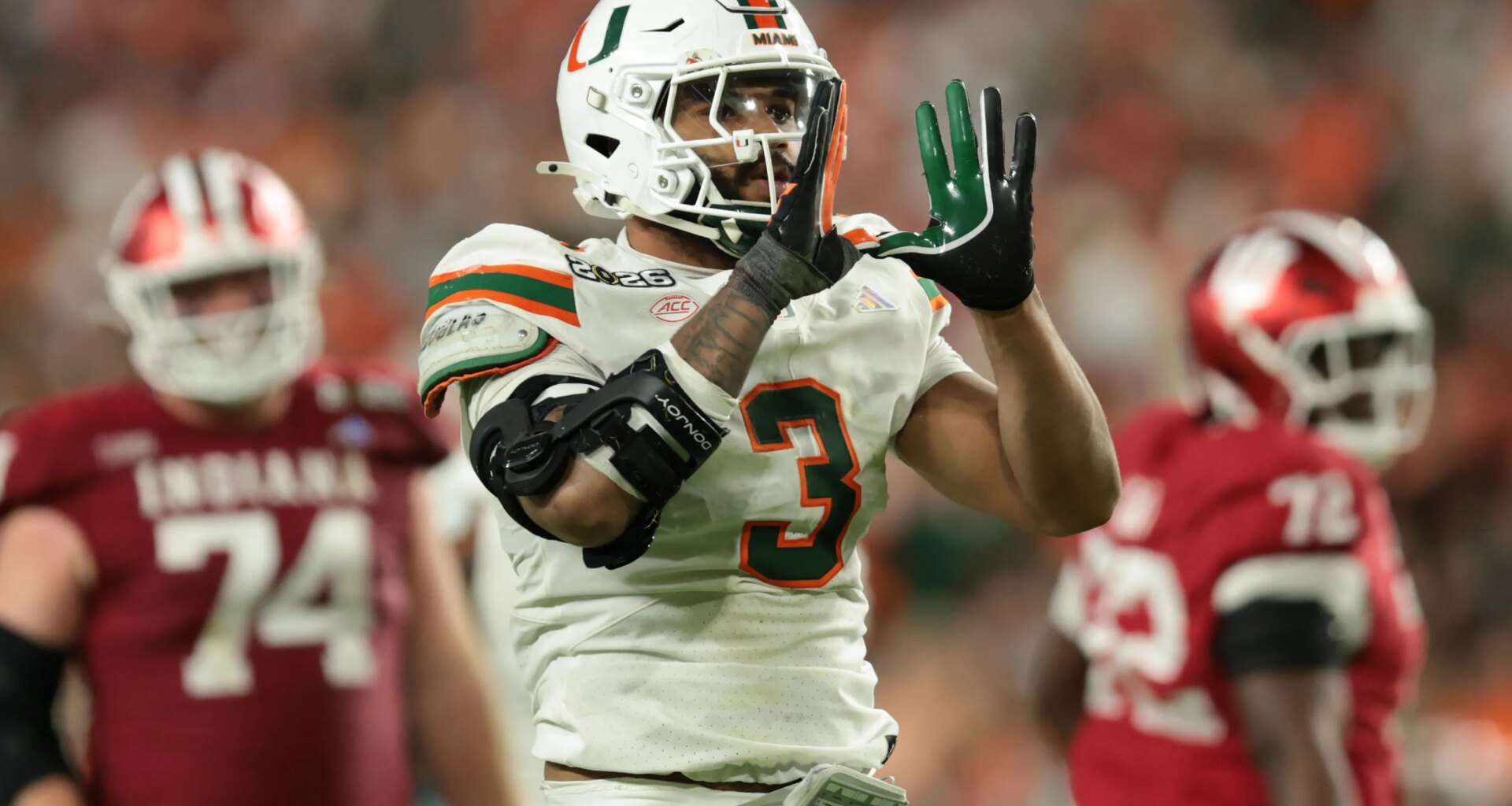 Seahawks select Akheem Mesidor at No. 32 in CBS mock