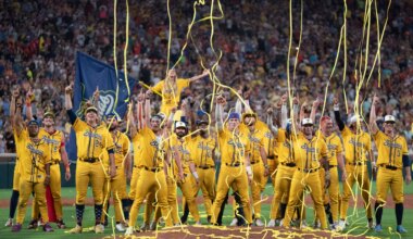 Saints QB Tyler Shough throws TD at baseball game