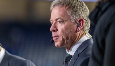 Cowboys legend Troy Aikman to continue Dolphins front office job