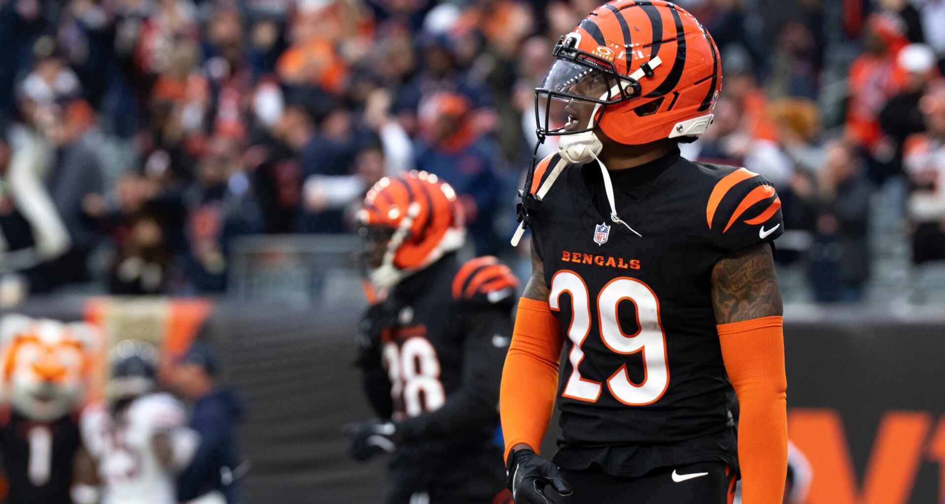 What is Cam Taylor-Britt's salary cap hit with Colts?