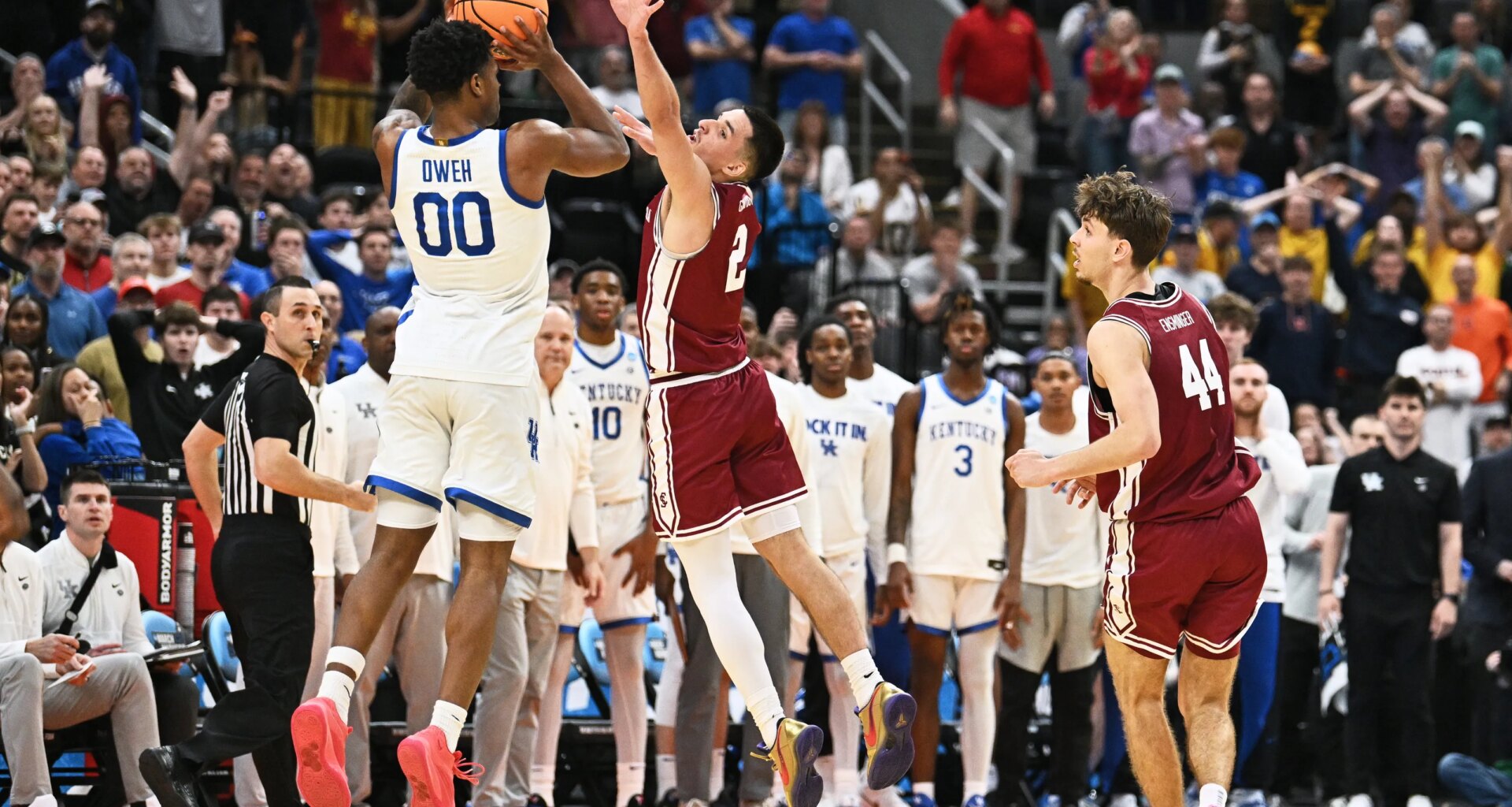 Odafe Oweh's brother a March Madness hero