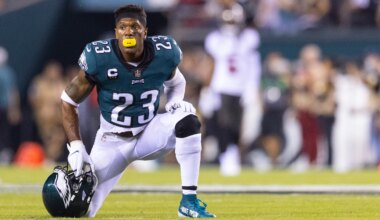 Rodney McLeod offers his opinion to an ongoing Eagles discussion