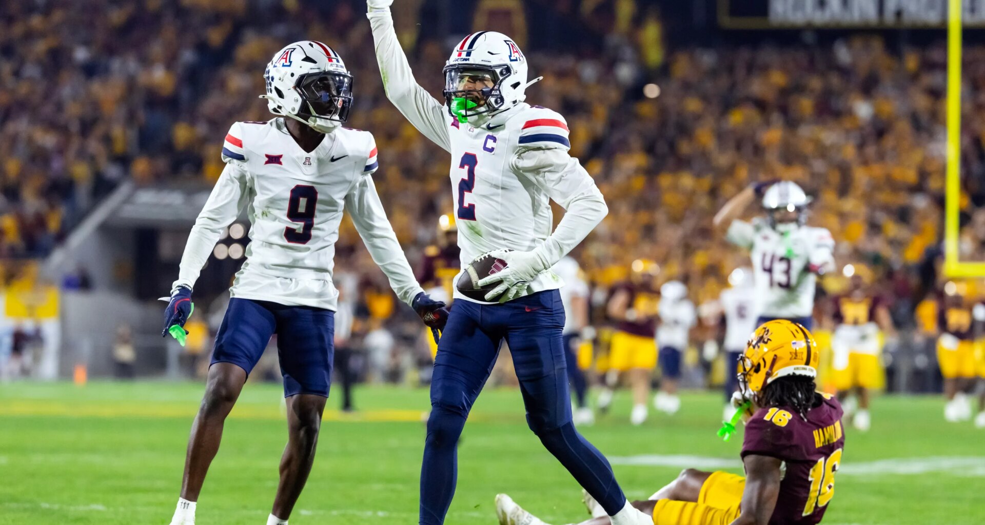 Tennessee Titans hosted Arizona CB Treydan Stukes on a Top 30 visit